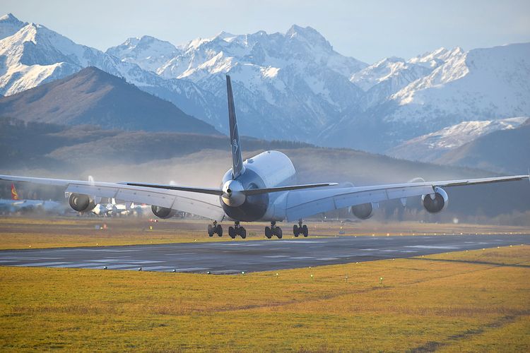 GUERRE DES AÉROPORTS - Chaud devant entre Tarbes et Pau